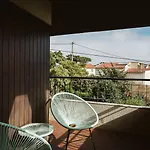 Hostal The Salty Surf & Yoga Estoril