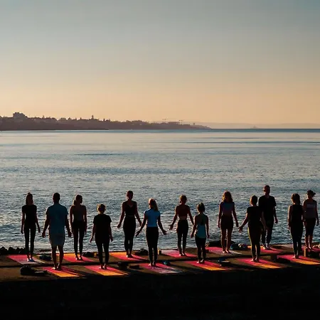 The Salty Surf & Yoga Ostello